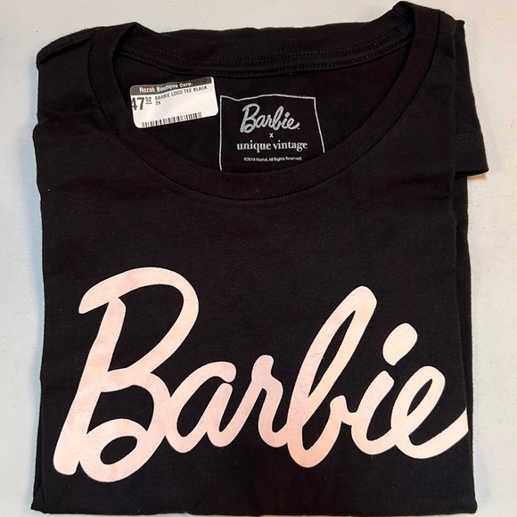 Unique Vintage Barbie T-Shirt - Picture 1 of 4